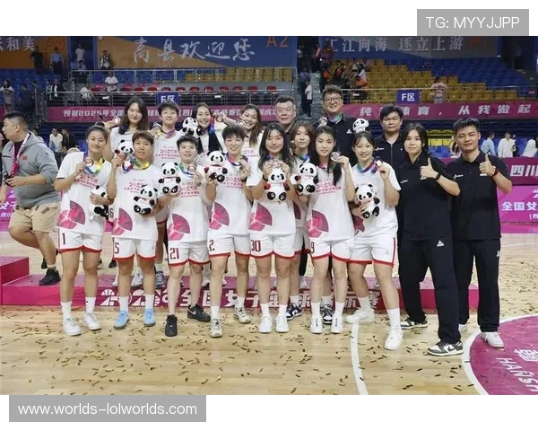 女篮锦标赛武汉盛帆黄鹤队提前锁定八强,净胜分优势显实力 女篮锦标赛武汉盛帆黄鹤队提前锁定八强,净胜分优势显实力