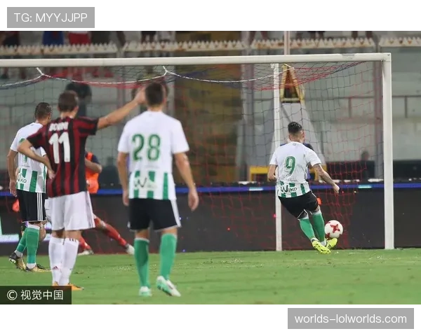 西甲第28轮:贝蒂斯1-1绝平塞维利亚,安德烈-席尔瓦补时点射救主